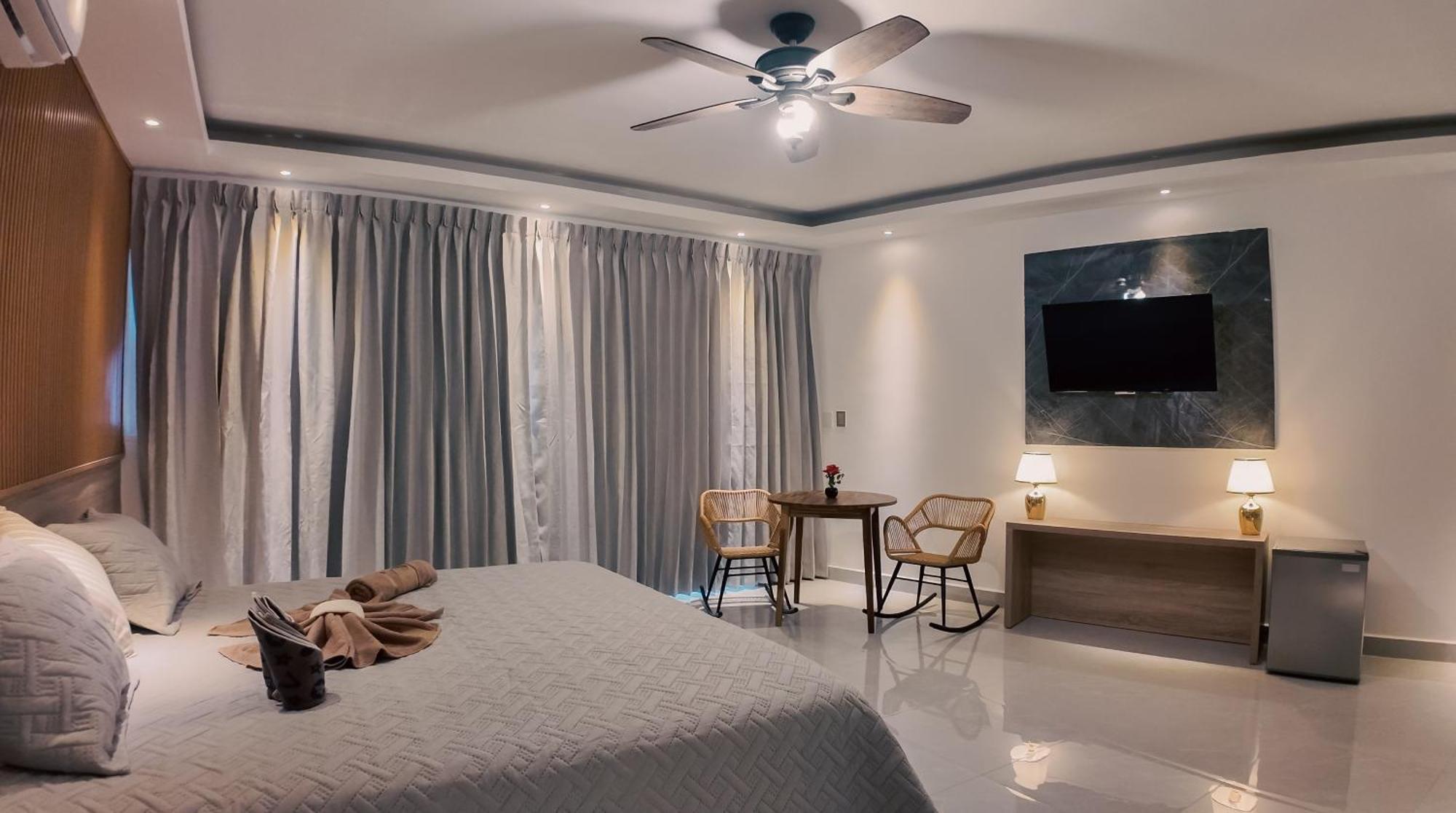 Soficu Hotel On The Beach Баяхибе Екстериор снимка